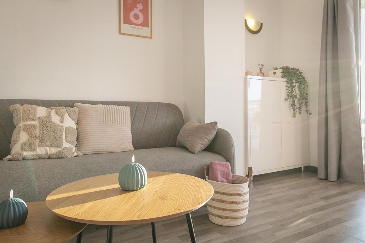 Apartment V030 - Port Canigo