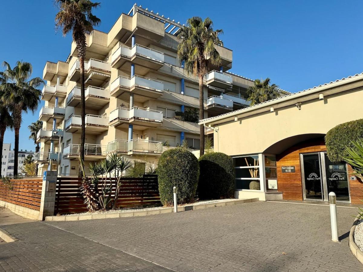 Apartment V030 - Port Canigo